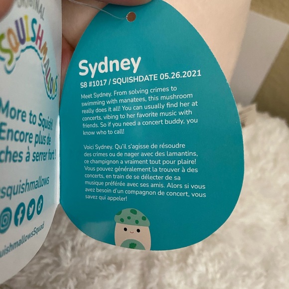 Sydney the Mushroom Squishmallows - Picture 4 of 4
